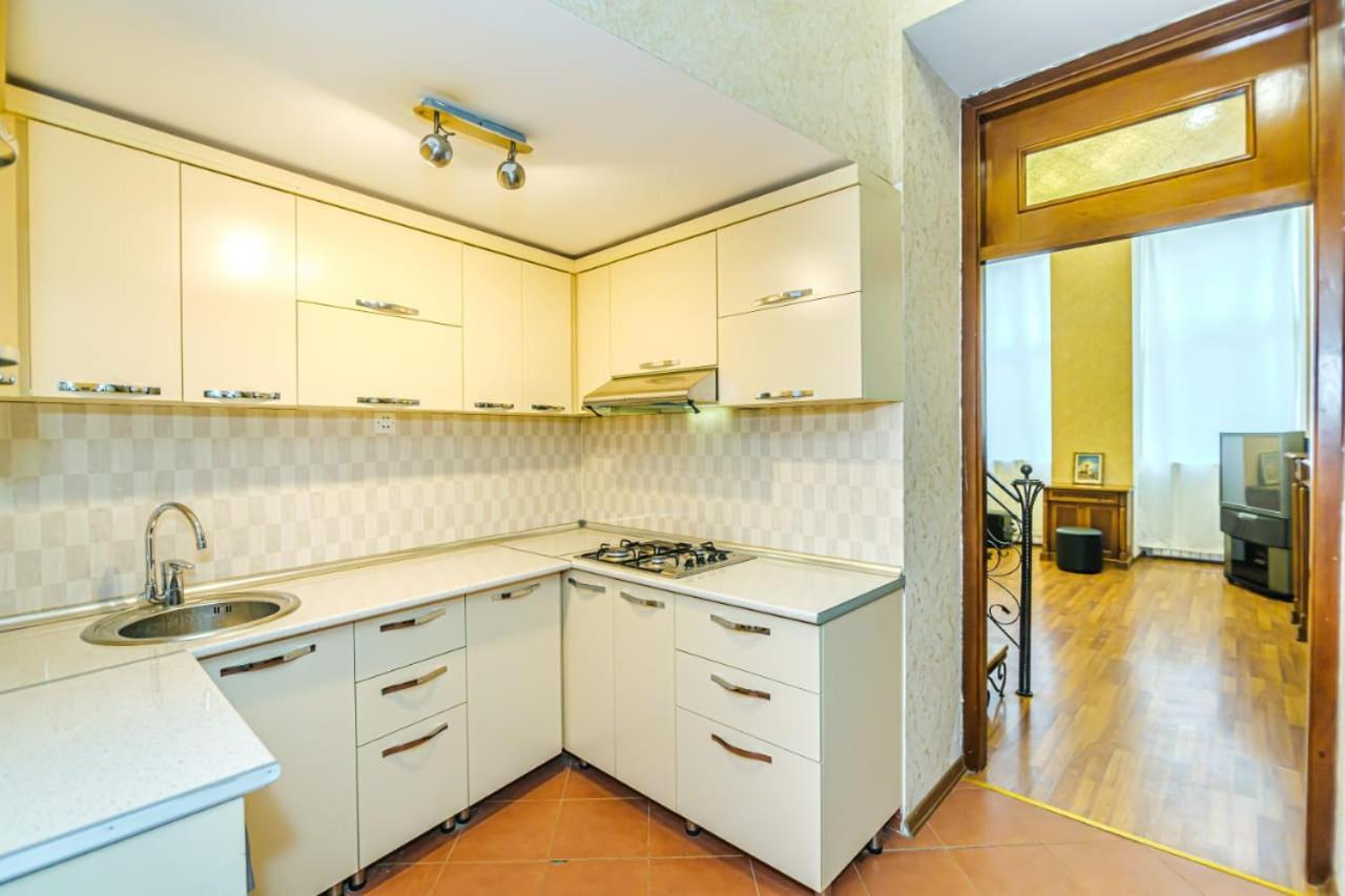 Nizami Street 2 Room Luxe House Bakoe Buitenkant foto