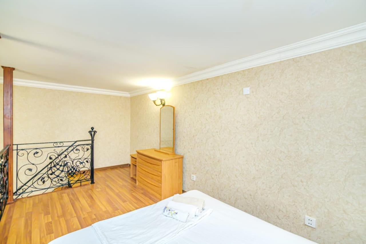 Nizami Street 2 Room Luxe House Bakoe Buitenkant foto